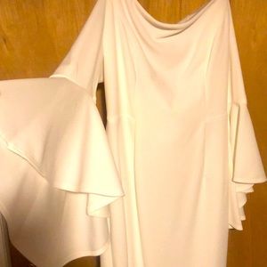 Off shoulder bell sleeve glamourous